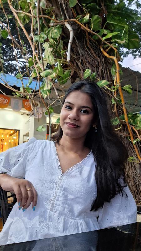 Srimantini, Graphic Designer at Studio RHOE